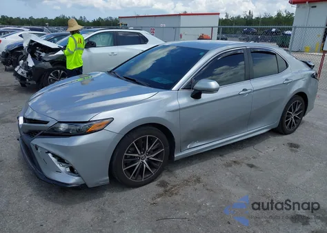 2022 Toyota Camry Se z USA, uszkodzony, nr VIN 4T1G11AK2NU624833
